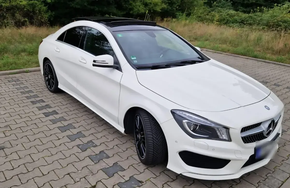 Gebraucht Mercedes CLA200 AMG 156 PS (114 kW) 2013 Weiß Coupé