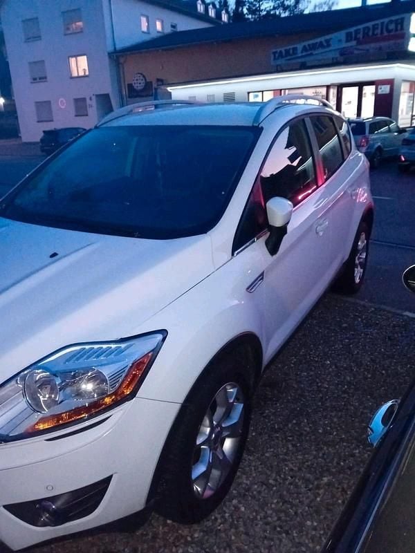 Second-hand Ford Kuga 140 CP (102 kW) 2012 Alb SUV