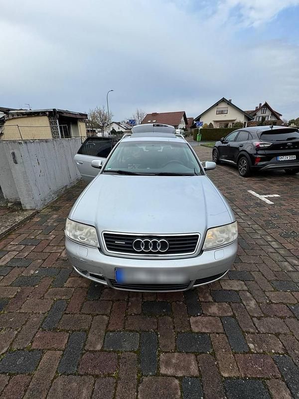 Grau Gebraucht 2004 Audi A6 Kombi | 1.200 € (Guter Preis) - Bild 1/4