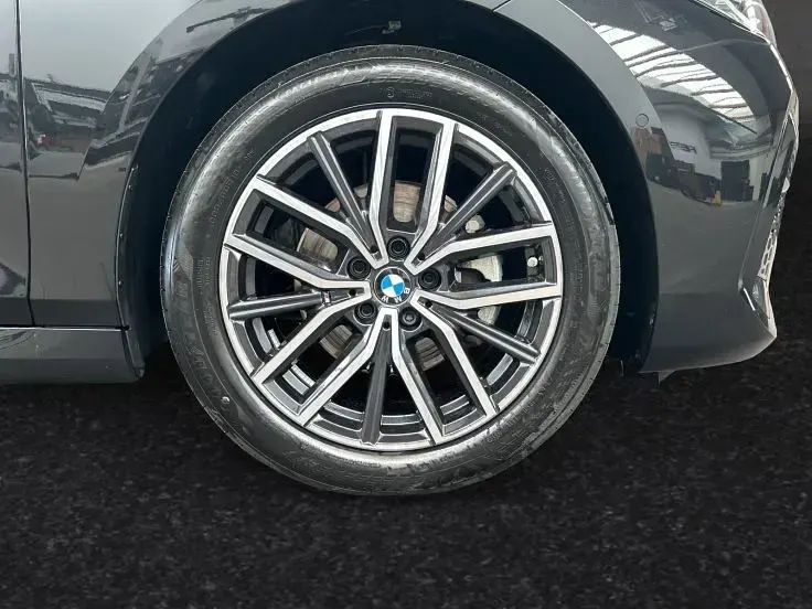 Gebraucht BMW 220 M Sport 163 PS (119 kW) 2025 Black sapphire metallic Coupé