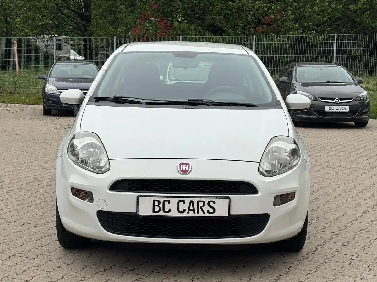 Gebraucht Fiat Punto 69 PS (50 kW) 2015 Weiß Kleinwagen