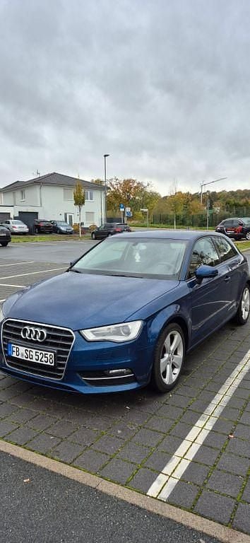 Blau Gebraucht 2014 Audi A3 S-Line Kombi | 8.500 € (Guter Preis) - Bild 1/4