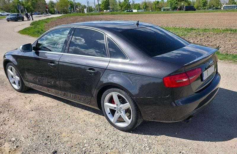 Gebraucht Audi A4 245 PS (180 kW) 2013 Schwarz Limousine