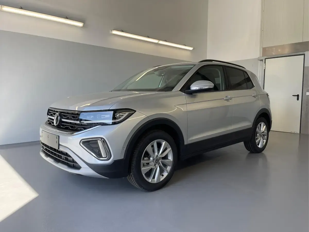 Gebraucht VW T-Cross Life 116 PS (85 kW) 2026 SUV