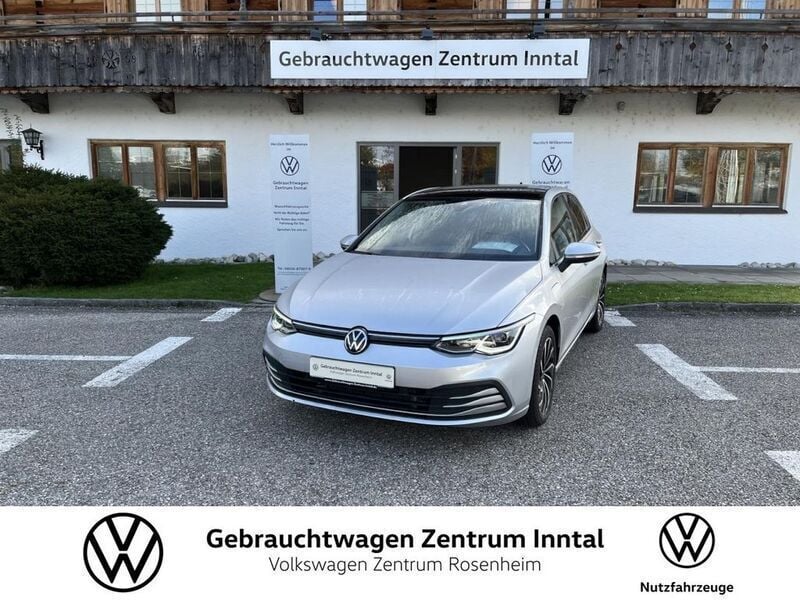 Gebraucht VW Golf VIII Style 204 PS (150 kW) 2021 Silber Kleinwagen