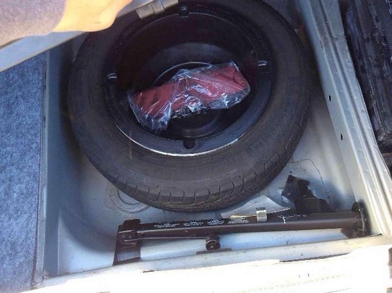 Gebraucht Mercedes E400 279 PS (205 kW) 1993 Gold Limousine