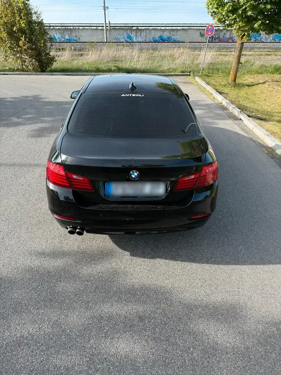Gebraucht BMW 520 190 PS (139 kW) 2014 Schwarz Limousine