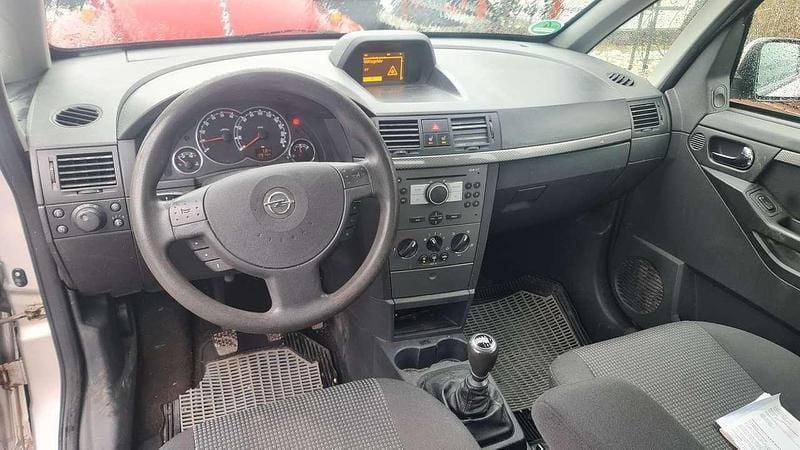 Gebraucht Opel Meriva Cosmo 101 PS (74 kW) 2005 Silber Van / Kleinbus