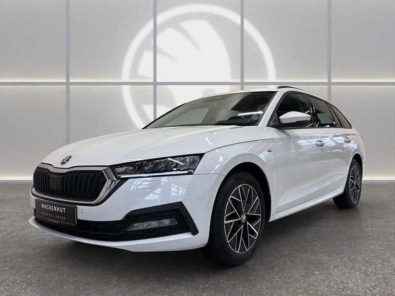 Weiss Gebraucht 2022 Skoda Octavia Clever Kombi | 23.990 € (Fairer Preis) - Bild 1/4