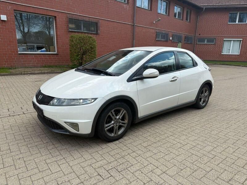 Weiß Gebraucht 2011 Honda Civic Sport Limousine | 3.900 € (Fairer Preis) - Bild 1/4