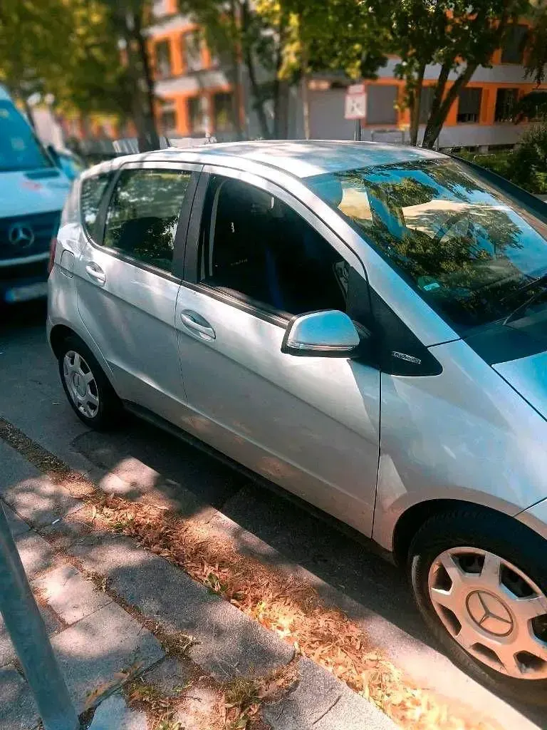 Gebraucht Mercedes A160 95 PS (69 kW) 2009 Silber Kleinwagen