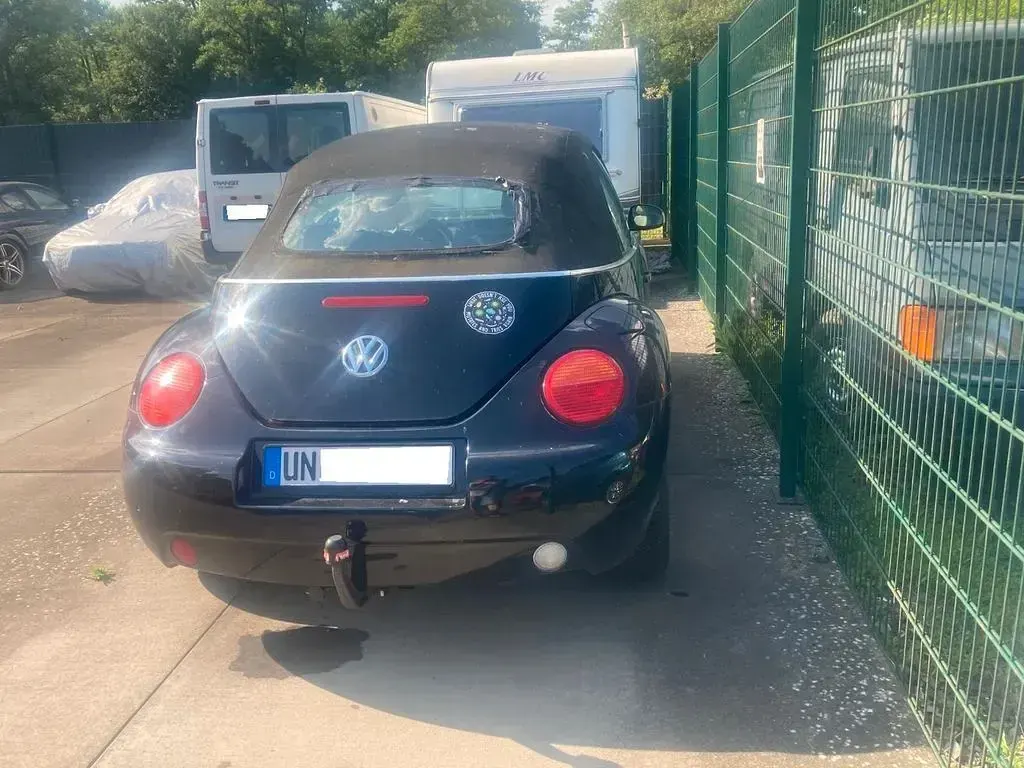 Gebraucht VW New Beetle 116 PS (85 kW) 2005 Schwarz Kleinwagen