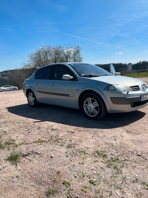 Gebraucht 2004 Renault Mégane II Limousine | 2.100 € (Fairer Preis) - Bild 1/4