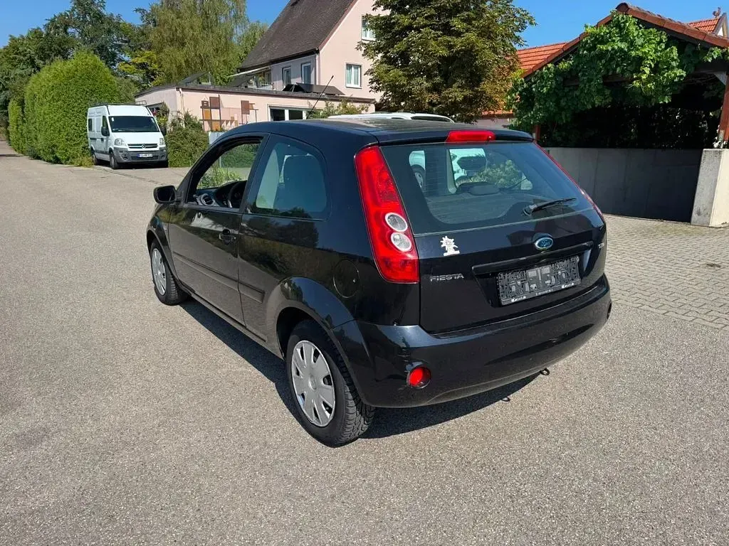 Gebraucht Ford Fiesta 68 PS (50 kW) 2008 Schwarz Kleinwagen