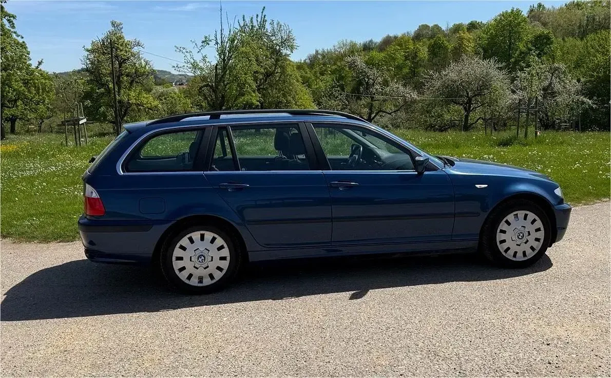 Second-hand BMW 320 170 CP (125 kW) 2002 Albastru Break