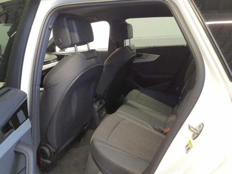 Gebraucht Audi A4 S-Line 204 PS (150 kW) 2024 Weiß Kombi