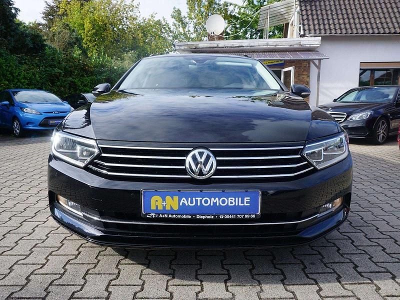 Gebraucht VW Passat Comfortline 150 PS (110 kW) 2018 Schwarz Kombi
