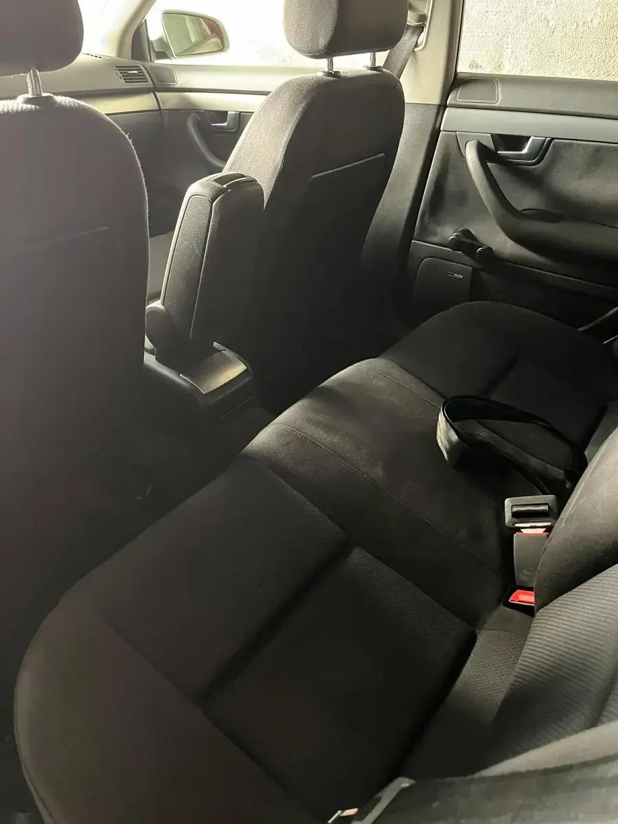 Gebraucht Audi A4 130 PS (95 kW) 2001 Silber Limousine