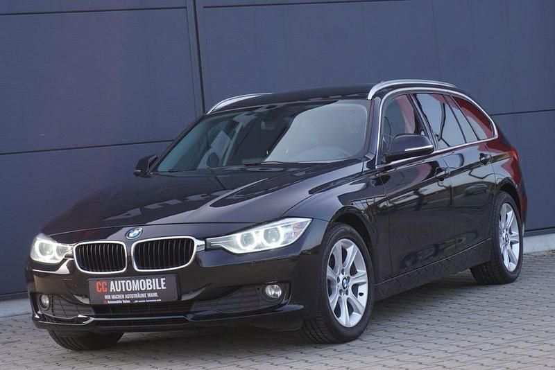Gebraucht BMW 318 143 PS (105 kW) 2012 Schwarz Limousine