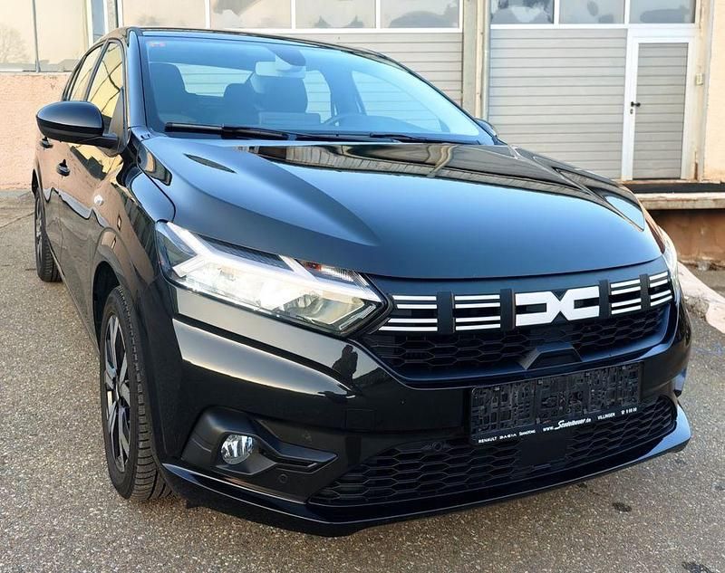 Gebraucht Dacia Logan 91 PS (66 kW) 2024 Schwarz Limousine