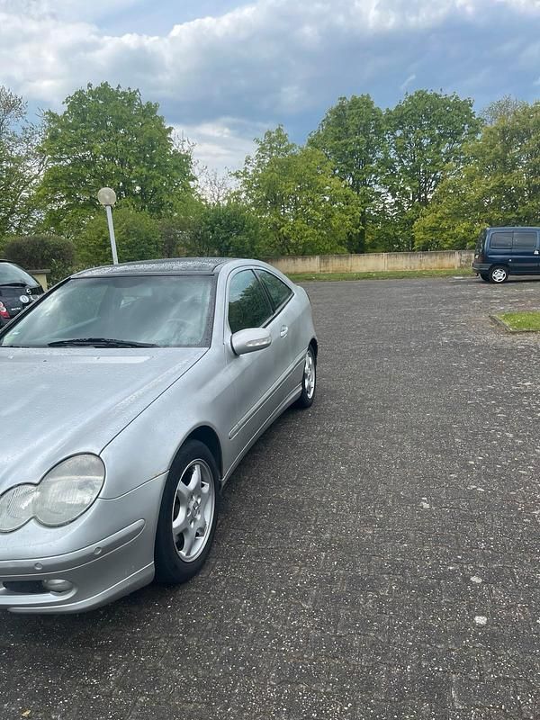 Usata Mercedes C230 197 CV (144 kW) 2001 Argento Coupé