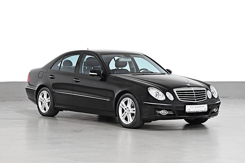 Gebraucht Mercedes E300 Avantgarde 211 PS (155 kW) 2009 Schwarz Limousine
