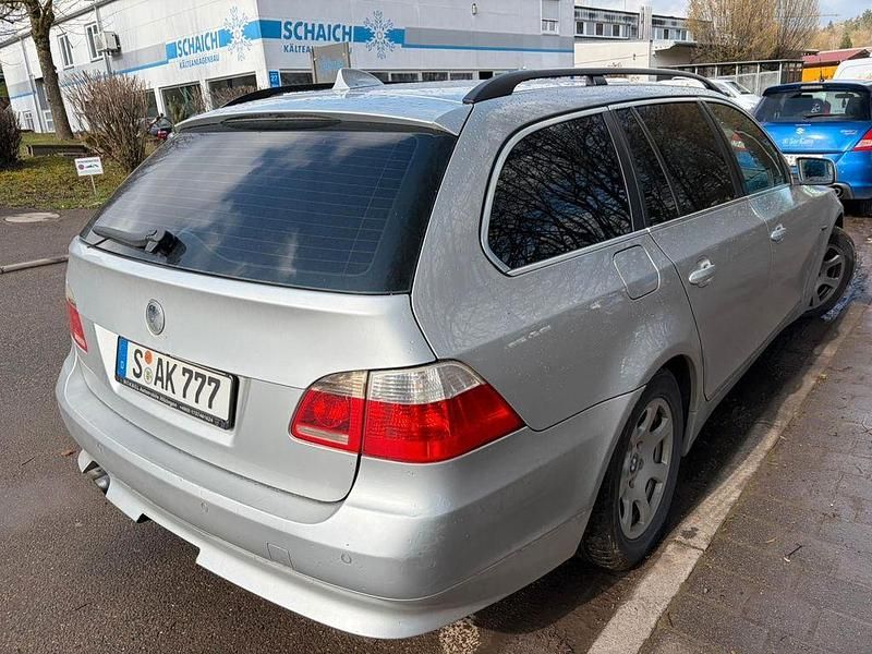 Gebraucht BMW 525 218 PS (160 kW) 2007 Silber Kombi