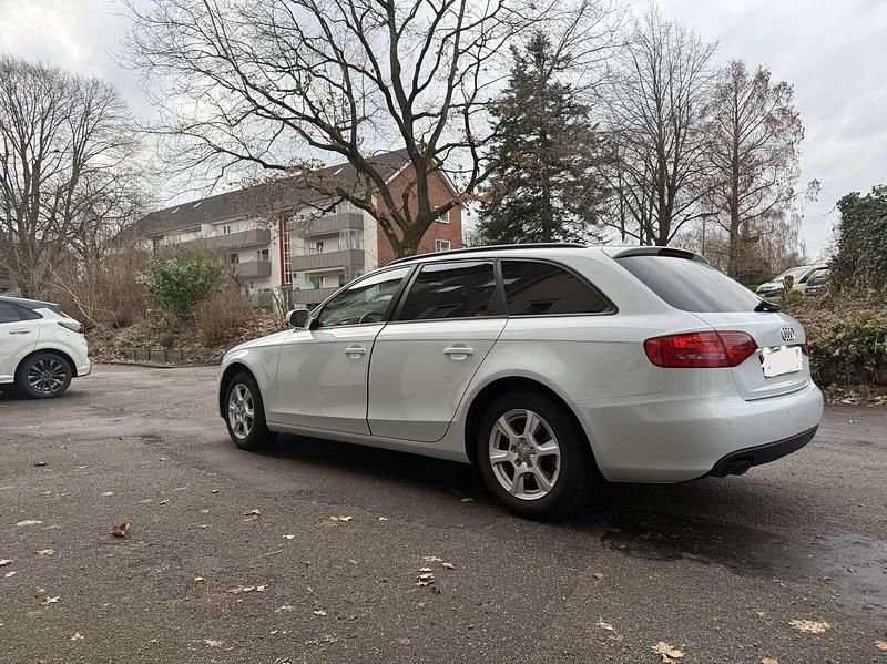Gebraucht Audi A4 120 PS (88 kW) 2011 Kombi
