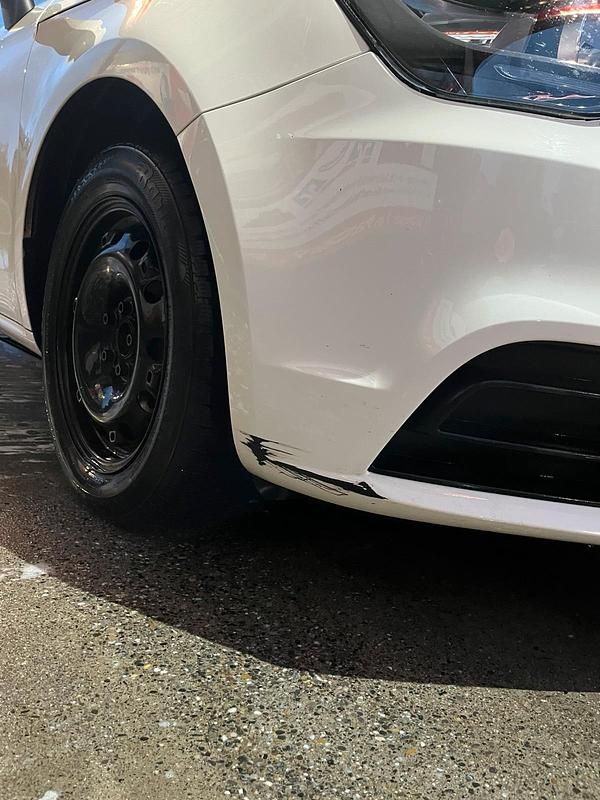 Second-hand Audi A1 86 CP (63 kW) 2011 Alb Hatchback