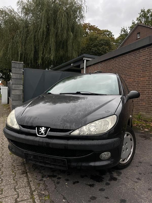 Schwarz Gebraucht 2004 Peugeot 206 Kleinwagen | 1.100 € (Fairer Preis) - Bild 1/4