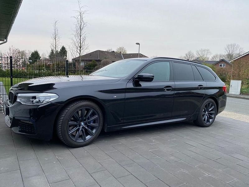 Gebraucht BMW 540 Performance 320 PS (235 kW) 2019 Schwarz Kombi