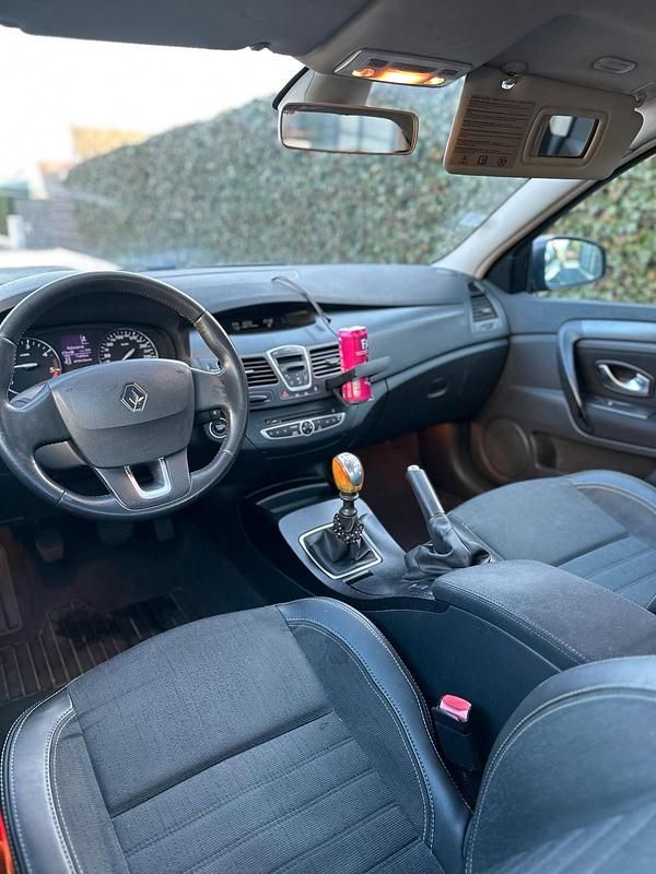 Gebraucht Renault Laguna III 110 PS (80 kW) 2008 Blau Limousine