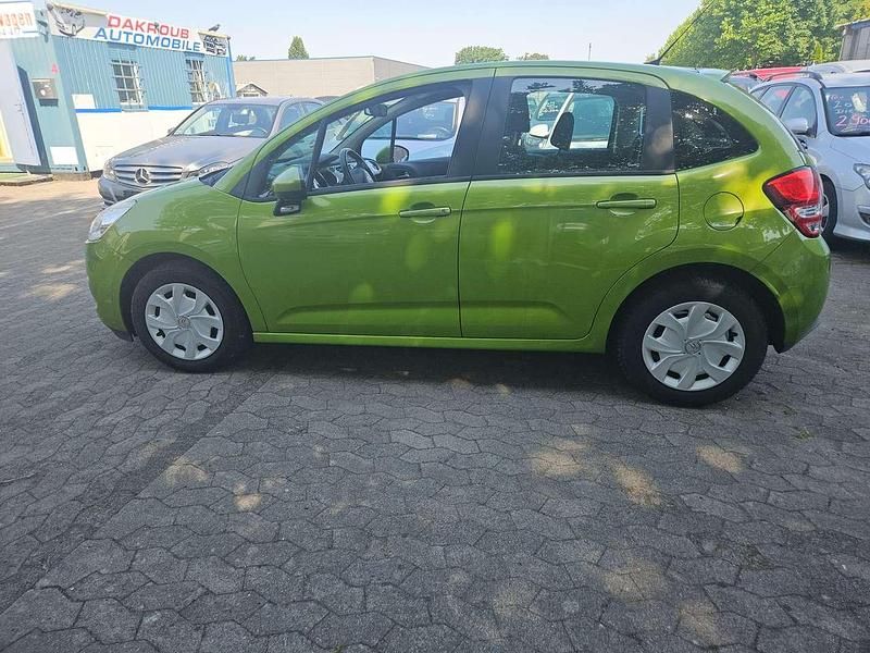 Gebraucht Citroën C3 Tendance 92 PS (67 kW) 2010 Grün Kleinwagen