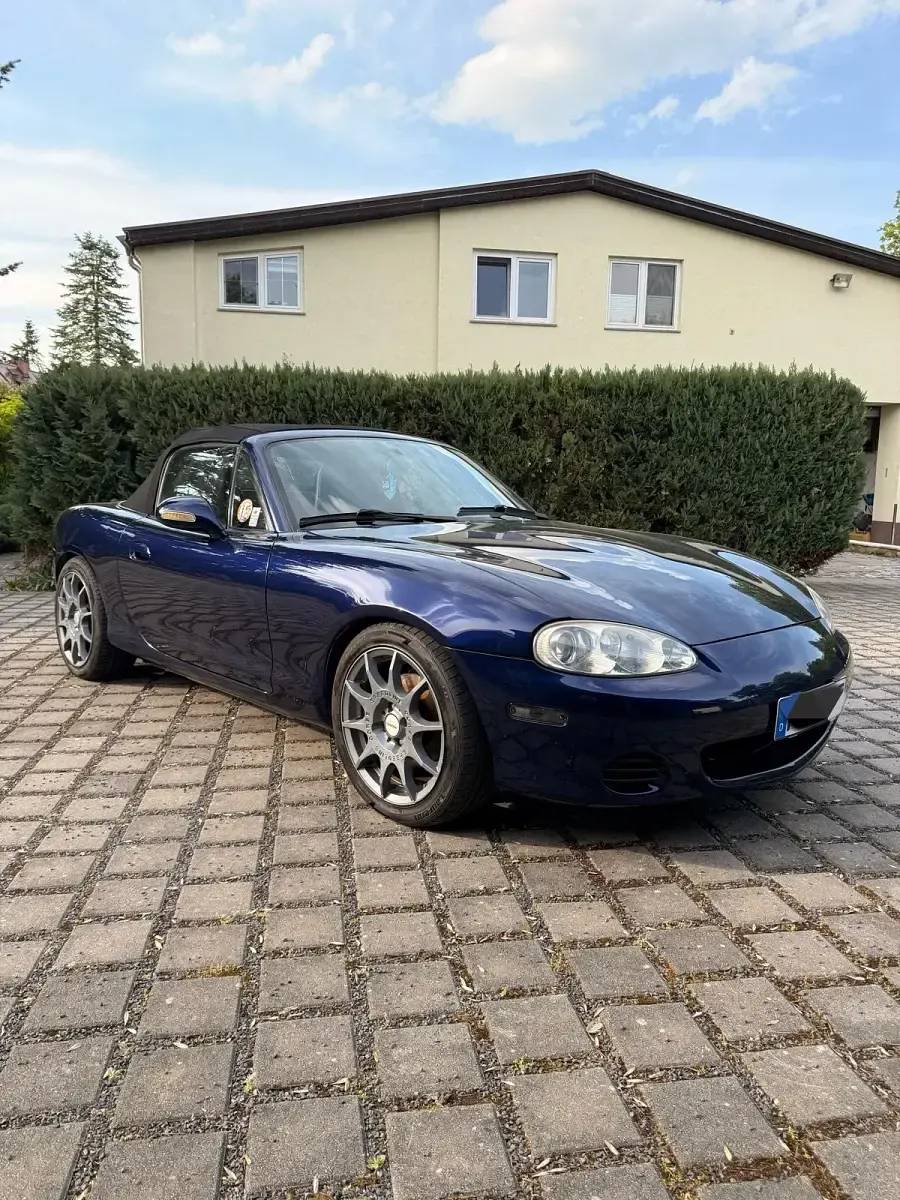 Gebraucht Mazda MX5 110 PS (80 kW) 2003 Blau Cabrio