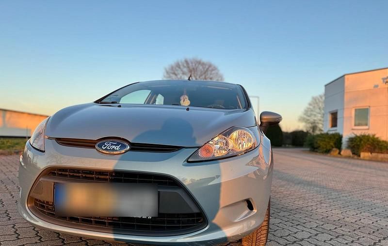 Gebraucht Ford Fiesta 60 PS (44 kW) 2009 Grün Kleinwagen