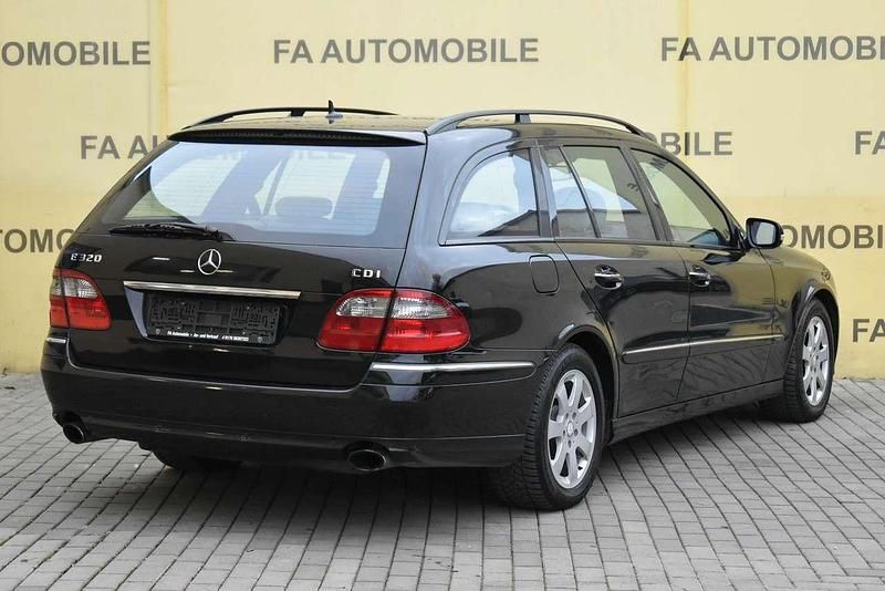 Gebraucht Mercedes E320 224 PS (164 kW) 2008 Schwarz Kombi