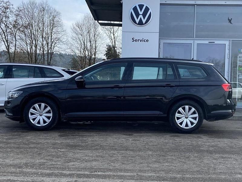 Używany VW Passat 150 KM (110 kW) 2022 Czarny Kombi
