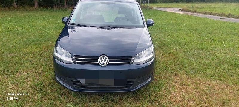 Gebraucht 2017 VW Sharan Comfortline Van / Kleinbus | 17.200 € (Guter Preis) - Bild 1/2