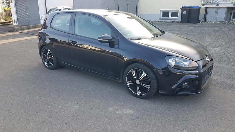 Gebraucht VW Golf VI 80 PS (58 kW) 2009 Schwarz Kleinwagen