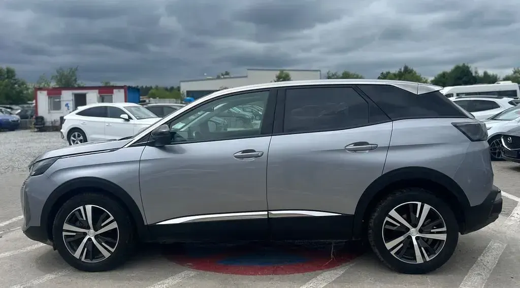 Gebraucht Peugeot 3008 Allure 131 PS (96 kW) 2022 Grau SUV