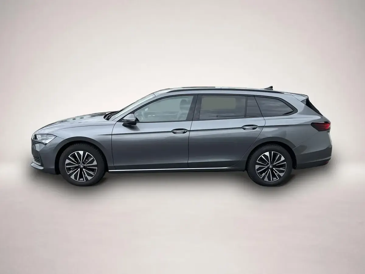 Gebraucht Skoda Superb Selection 204 PS (150 kW) 2025 Manufacturer Kombi