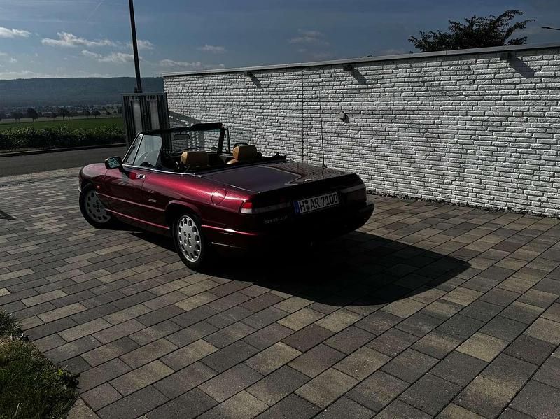 Gebraucht Alfa Romeo Spider 120 PS (88 kW) 1993 Rot Cabrio