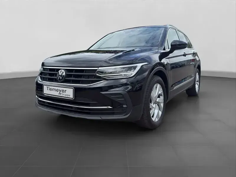 Second-hand VW Tiguan Move 122 CP (89 kW) 2023 Negru SUV