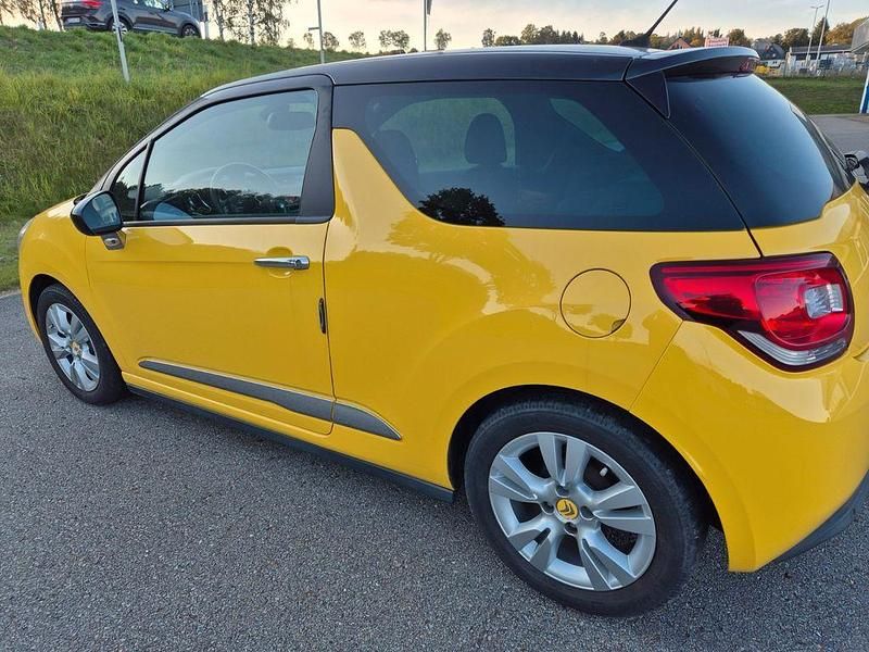 Gebraucht Citroën DS3 So Chic 82 PS (60 kW) 2015 Gelb Kleinwagen