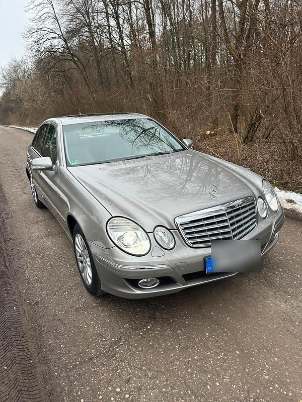 Gebraucht 2006 Mercedes E200 Elegance Limousine | 6.499 € (Fairer Preis) - Bild 1/4
