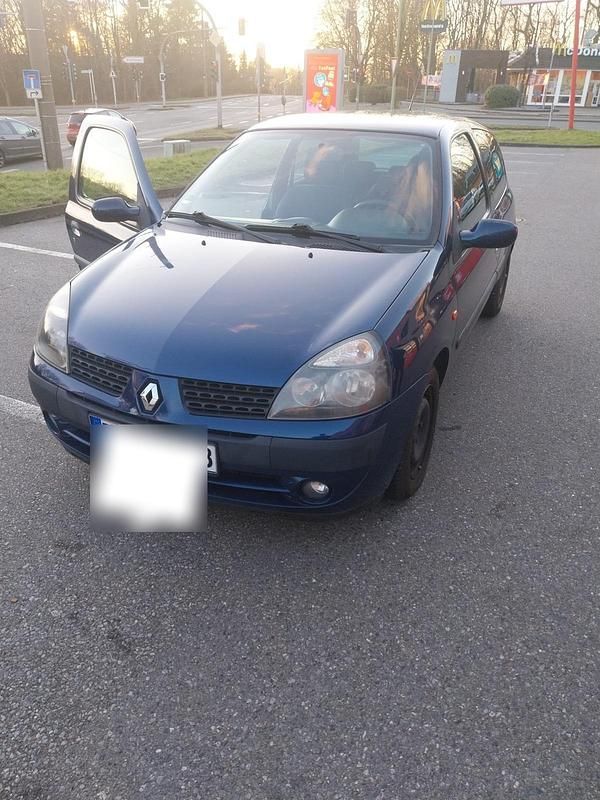 Gebraucht Renault Clio II 65 PS (47 kW) 2001 Blau Kleinwagen