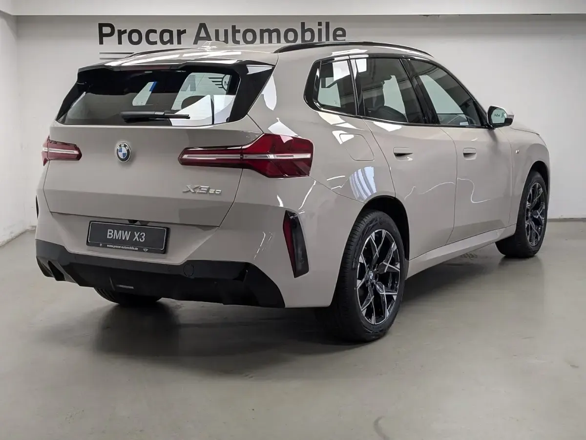 Neu BMW X3 M Sport 208 PS (152 kW) 2026 Silber SUV