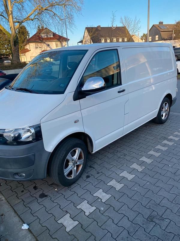 Gebraucht VW T5 102 PS (75 kW) 2011 Weiß Van