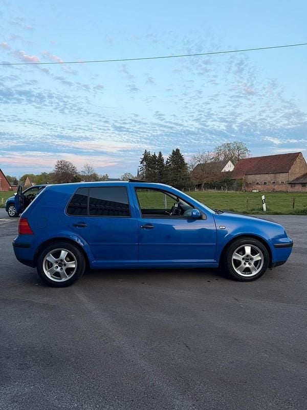 Brugt VW Golf III 75 HK (55 kW) 1998 Blå Sedan