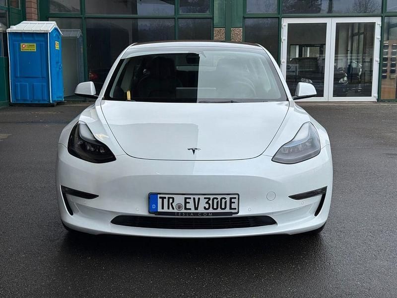 Gebraucht Tesla Model 3 324 kW (441 PS) 2023 Weiß Limousine